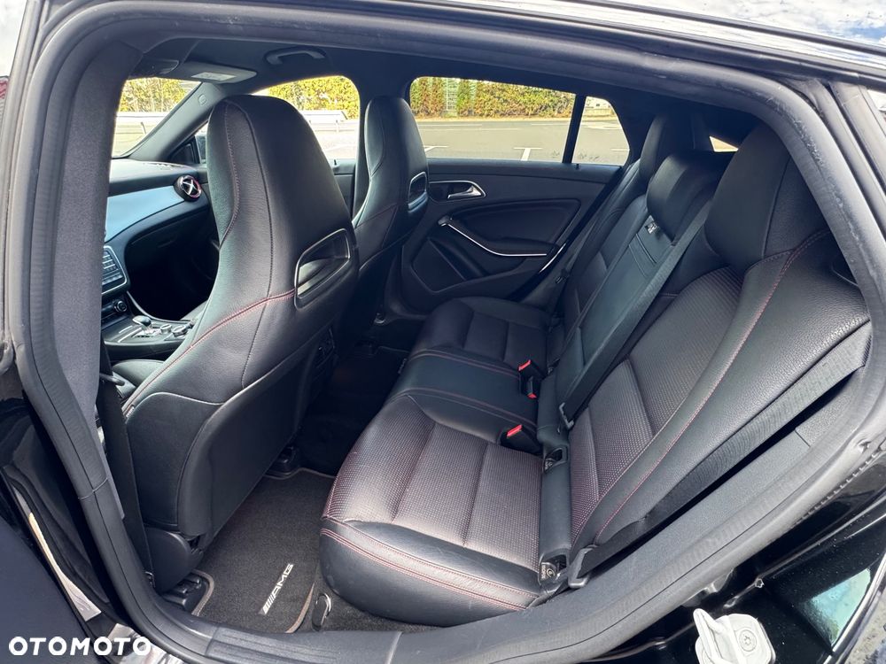 Mercedes-Benz CLA AMG 45 4-Matic - 17