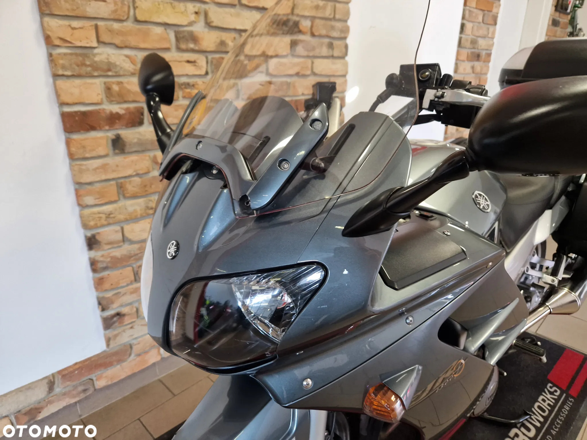 Yamaha FJR - 19