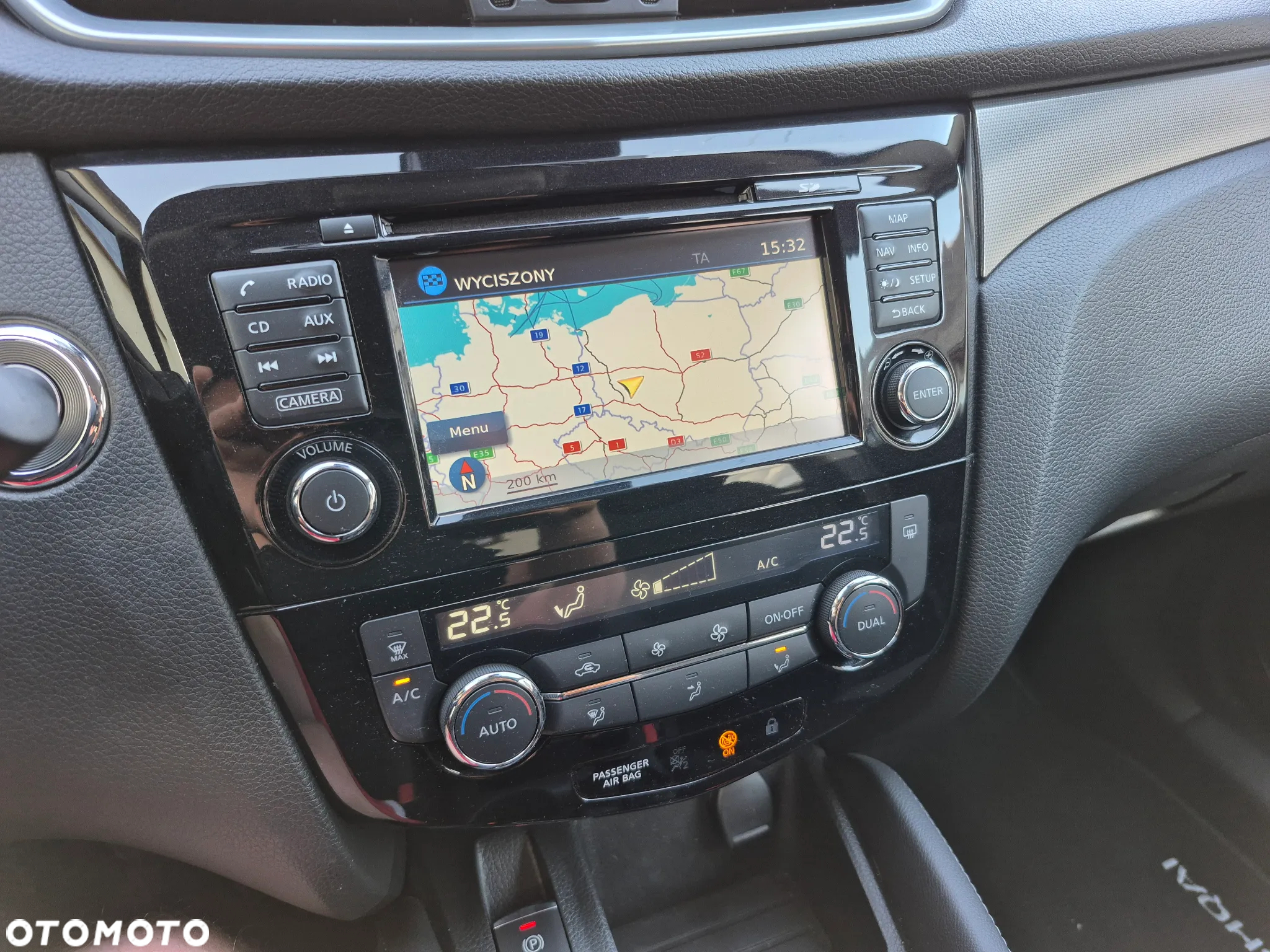 Nissan Qashqai 1.6 DIG-T N-Connecta - 9