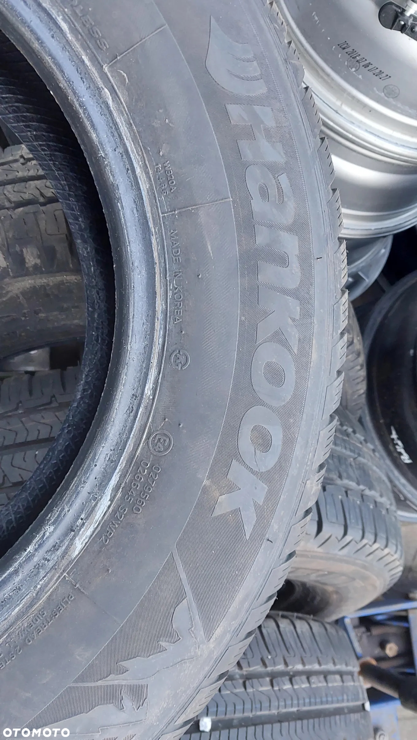 Opona pojedyncza Hankook Winter I*Cept evo2 W320A SUV 215/70 R16 100T - 4