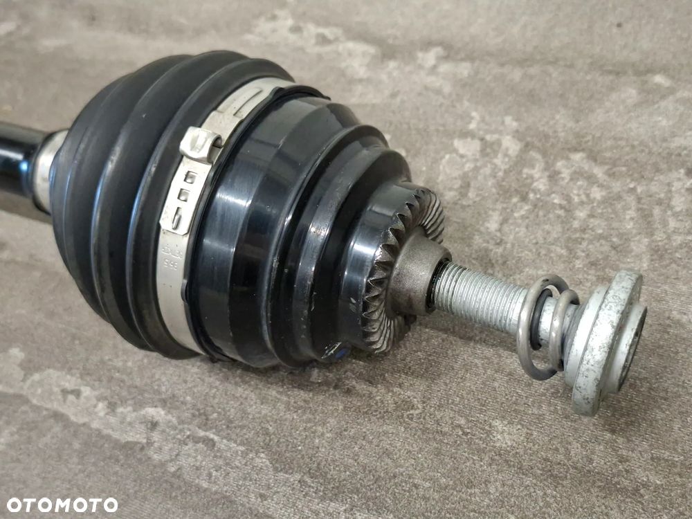 BMW F39 F48 MINI F54 F60 Półoś przód 8611937 / 8611938 - 15