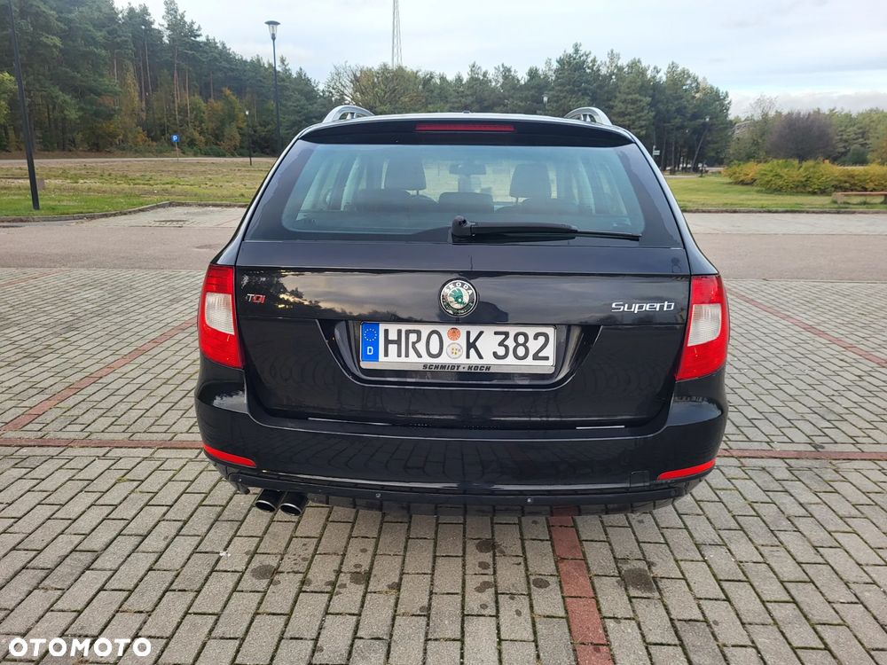 Skoda Superb 2.0 TDI Comfort DSG - 6