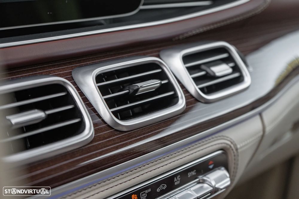 Mercedes-Benz GLS 600 Maybach 4Matic - 42