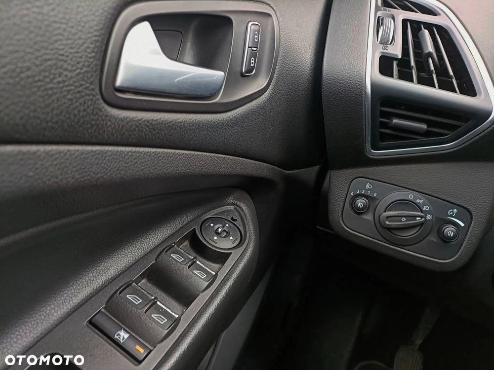 Ford Kuga 1.6 EcoBoost 2x4 Individual - 15