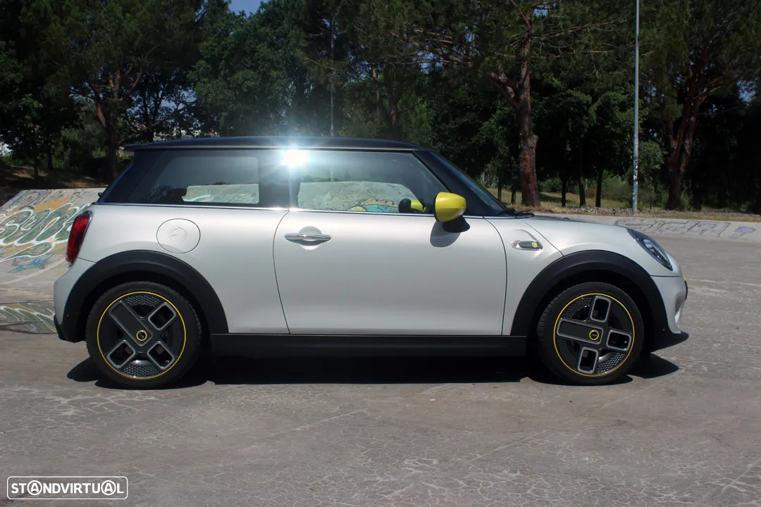 MINI 3 Portas Cooper SE Premium Extra Resolute Edition - 14