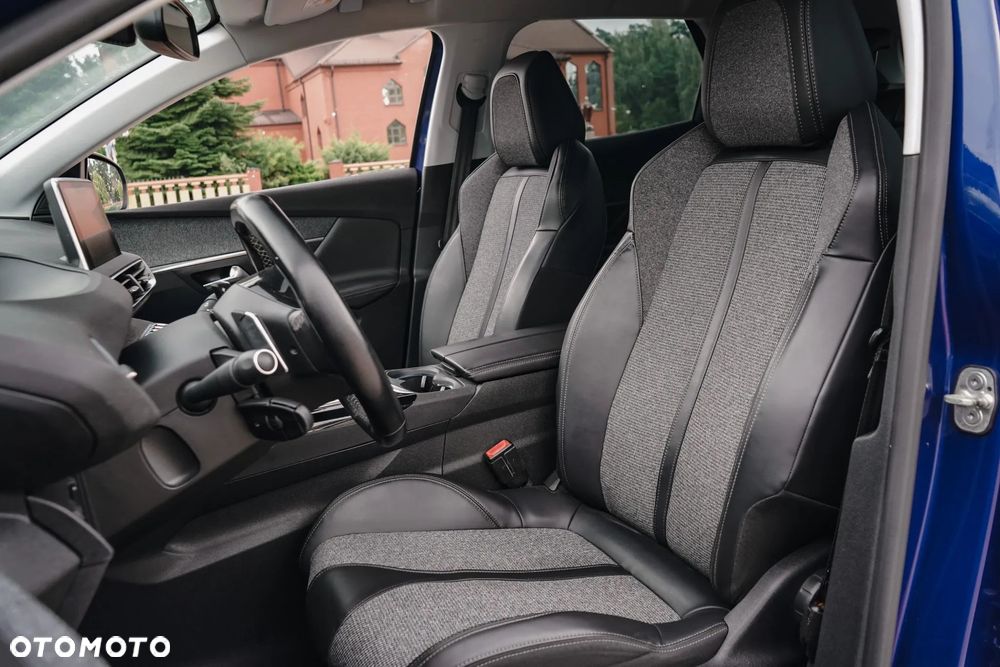 Peugeot 3008 PureTech 130 Stop & Start GPF EAT8 Allure - 24