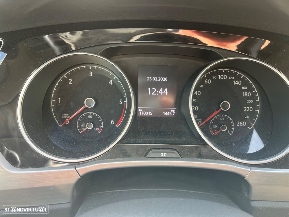 VW Touran 1.6 TDI Confortline - 36