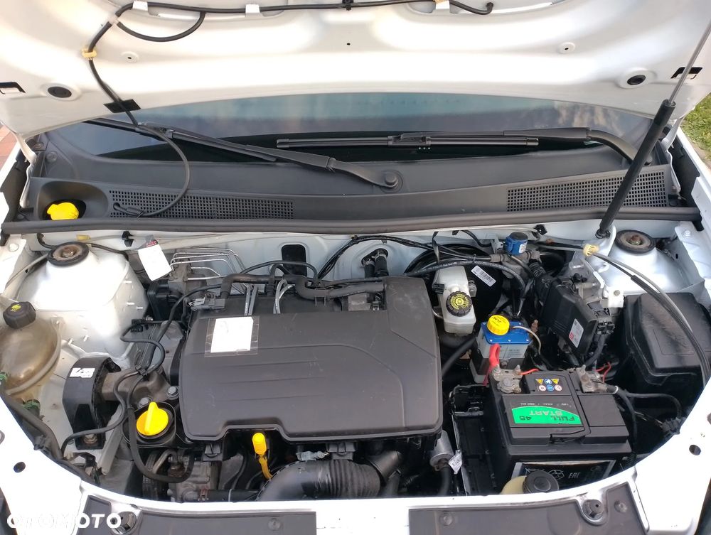 Dacia Sandero - 8
