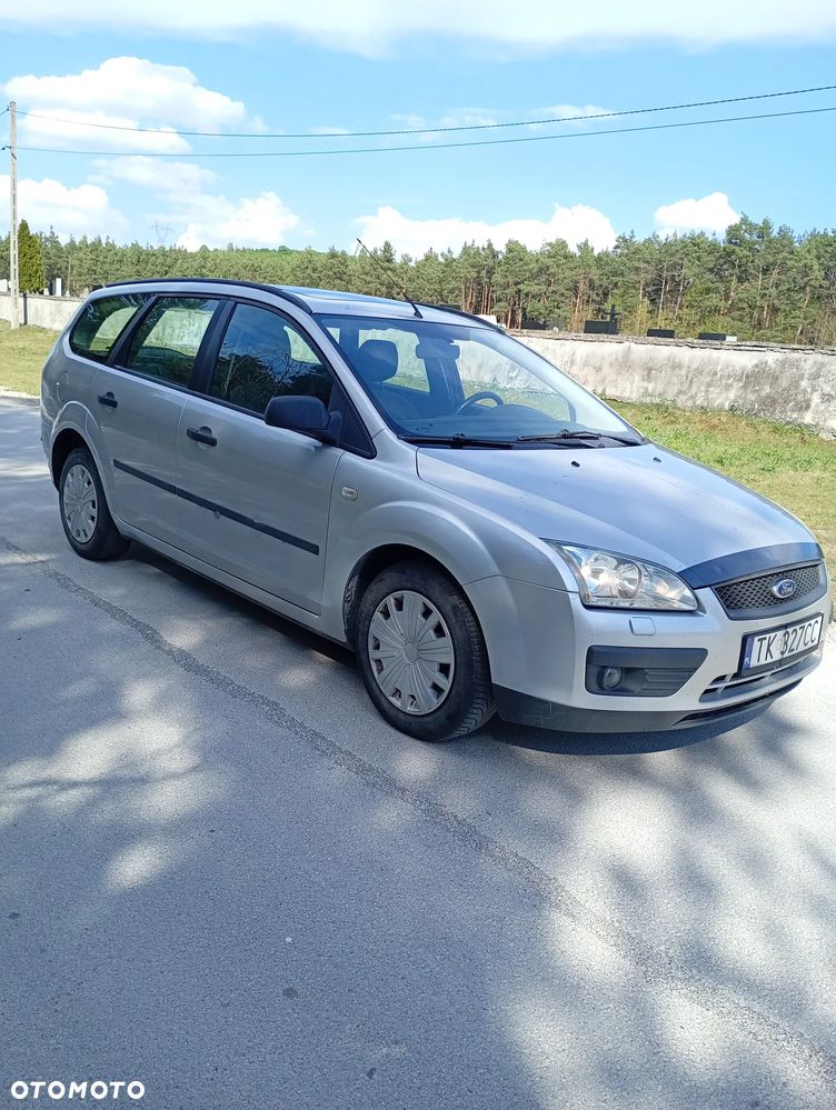 Ford Focus 2.0 Ghia - 5