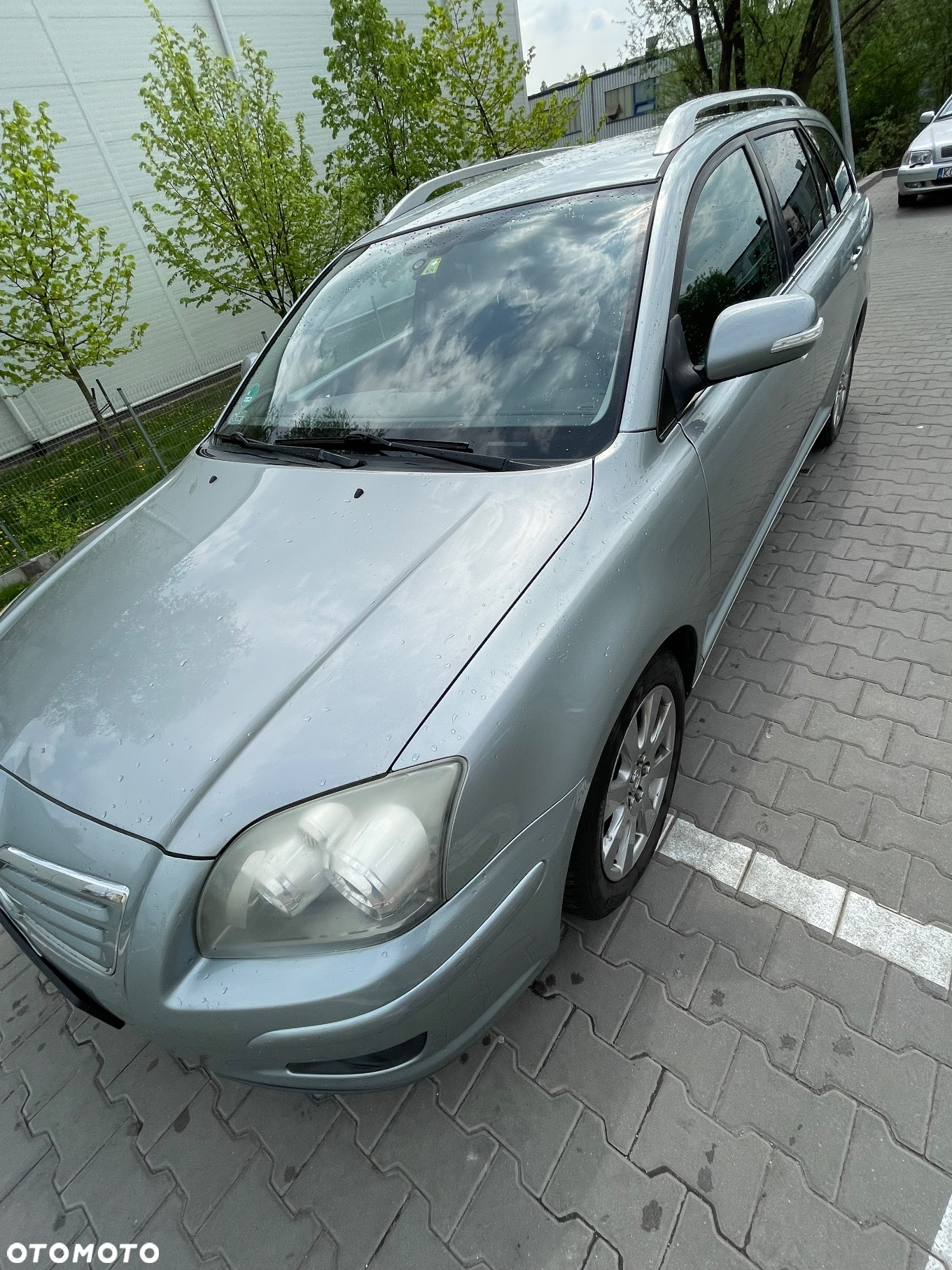 Toyota Avensis 1.8 VVT-i Sol - 16