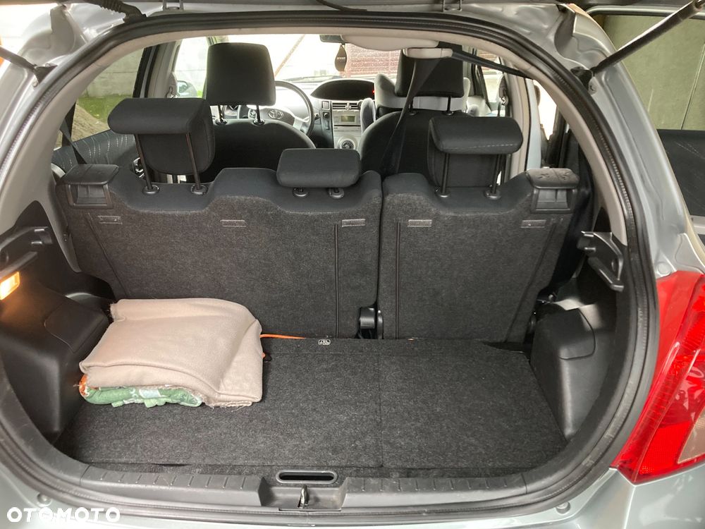 Toyota Yaris 2006 photo 5