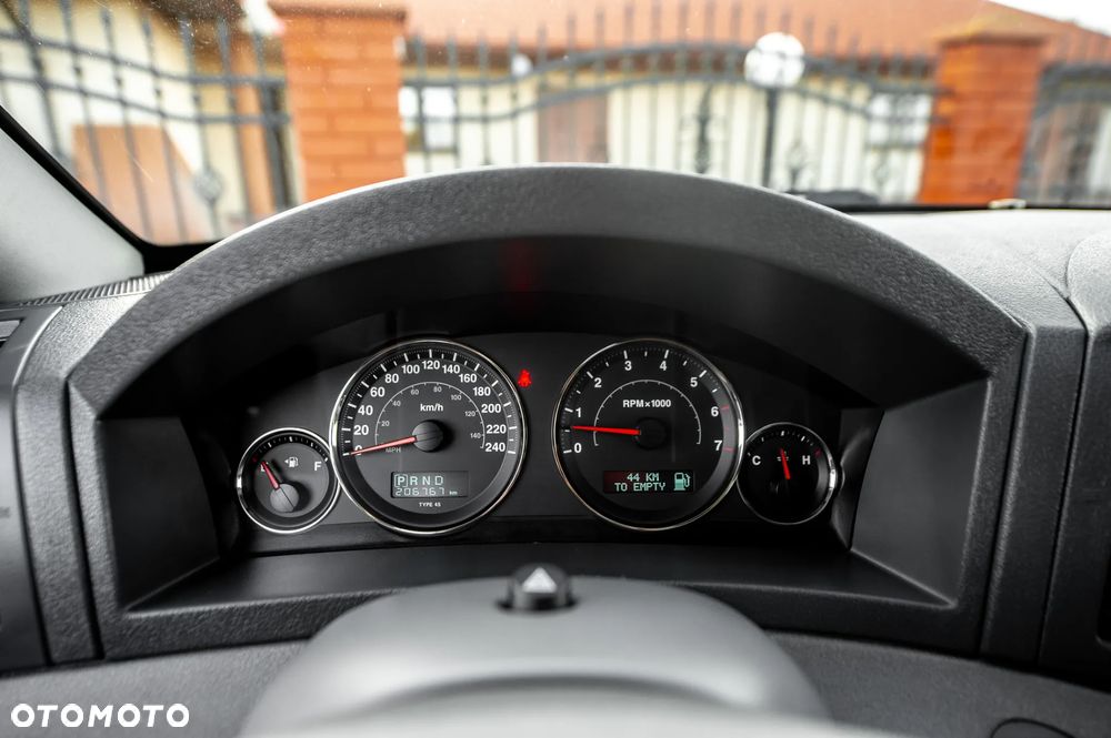 Jeep Grand Cherokee 5.7 V8 HEMI Automatik Limited - 24