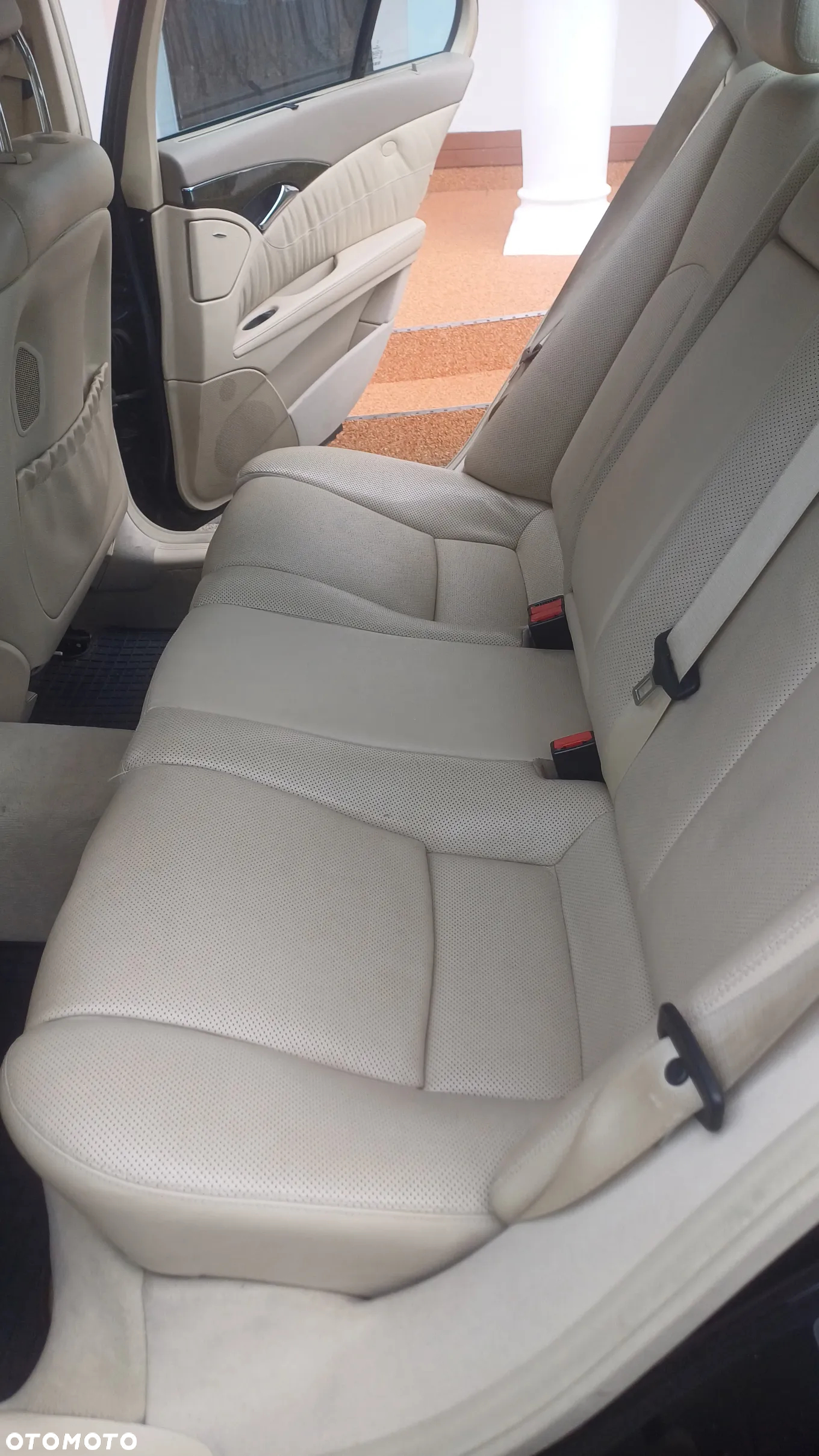 Mercedes-Benz Klasa E 320 CDI Avantgarde - 29