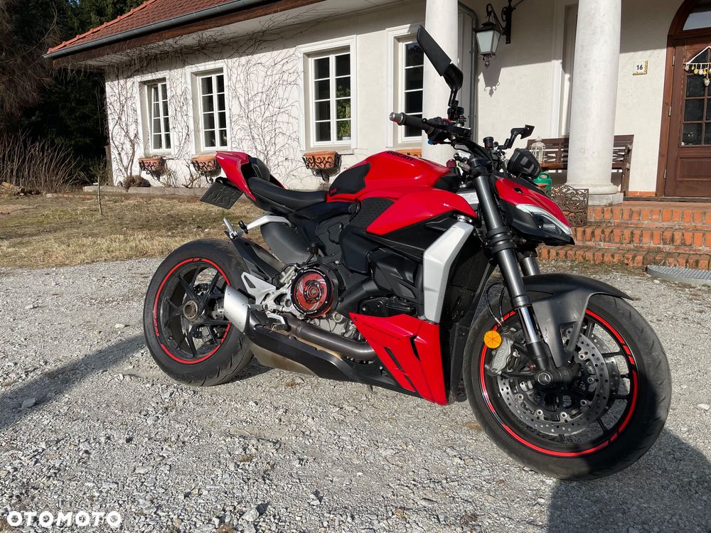 Ducati Streetfighter V2 - 7