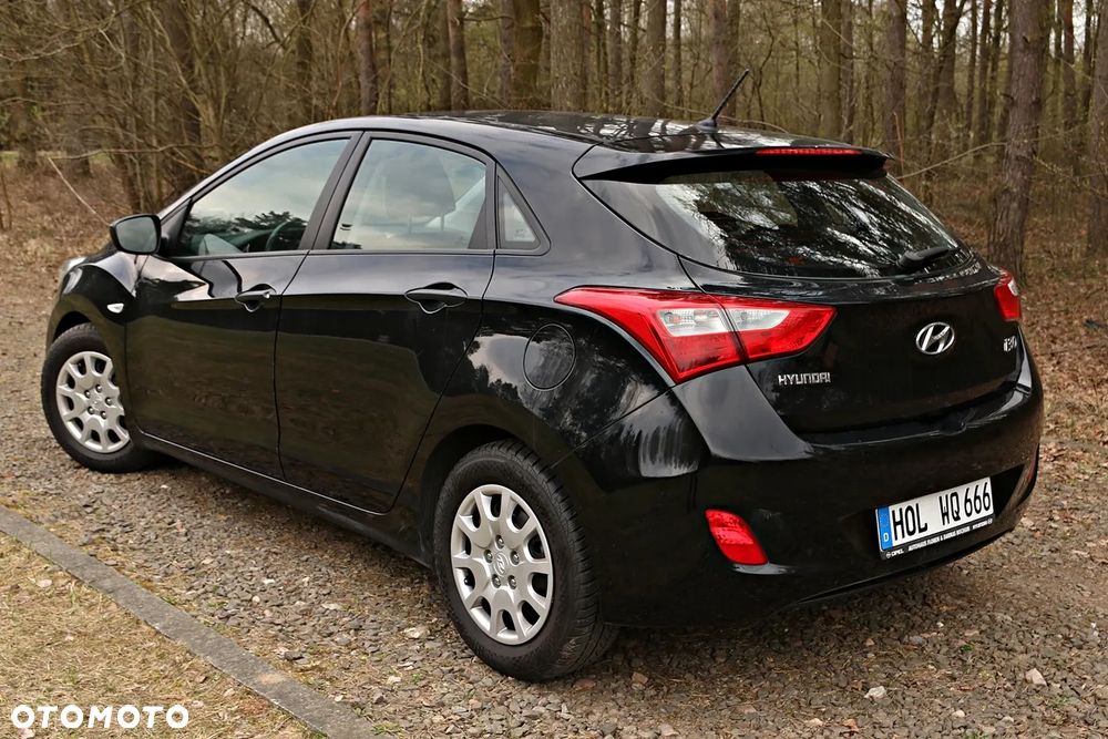 Hyundai i30 1.4 CRDi Advantage - 24