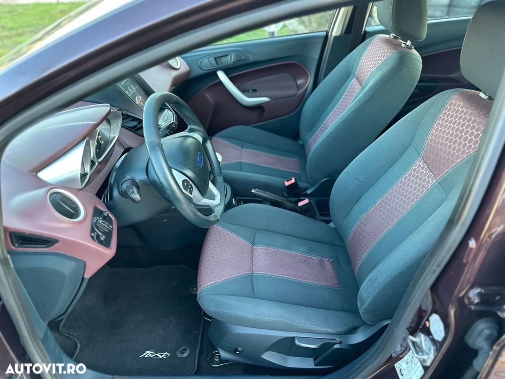 Ford Fiesta 1.4i Trend - 29