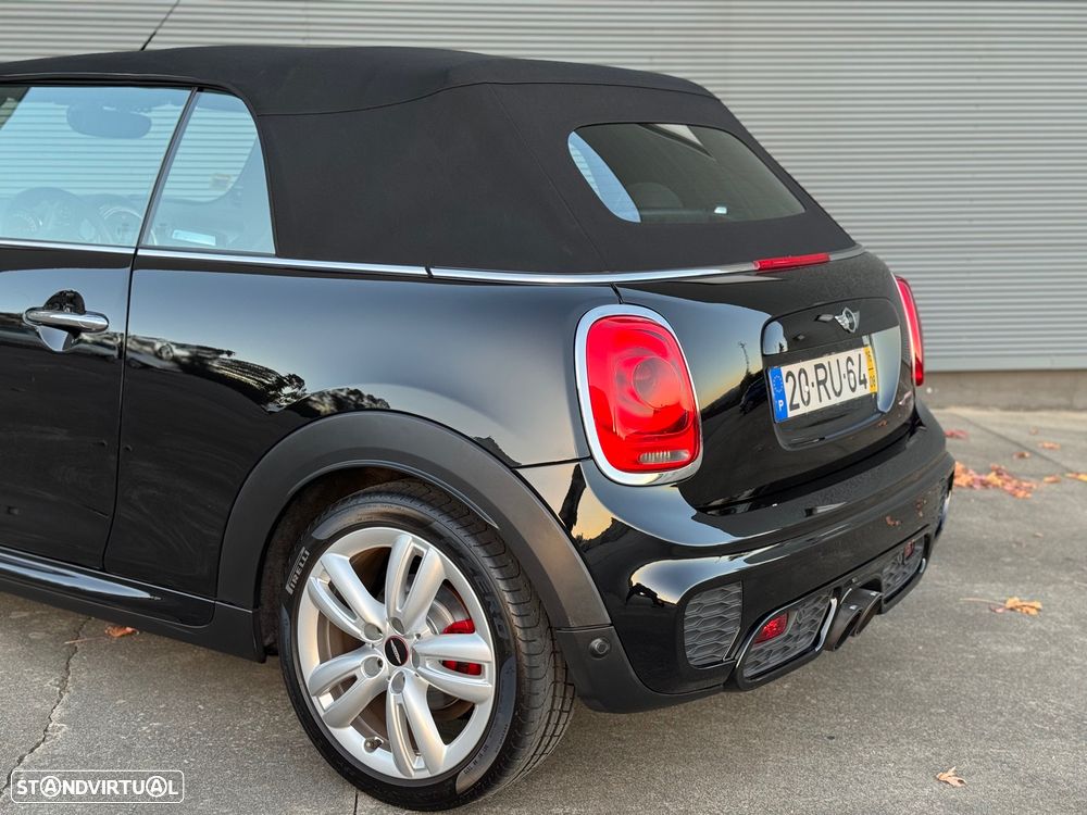 MINI Cabrio John Cooper Works - 6