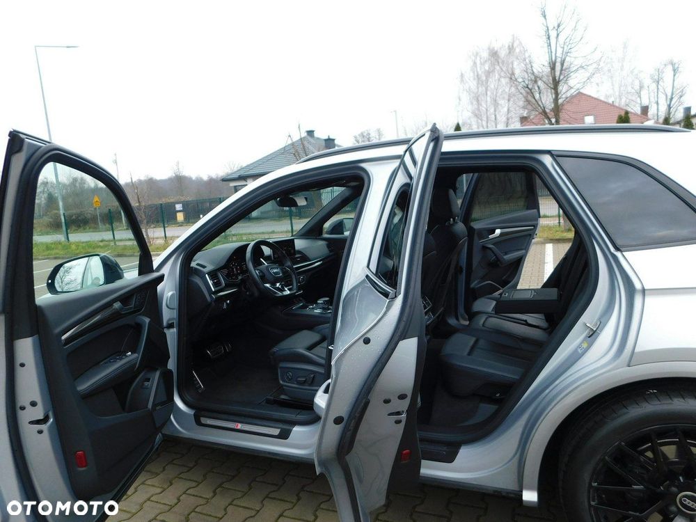Audi SQ5 - 32