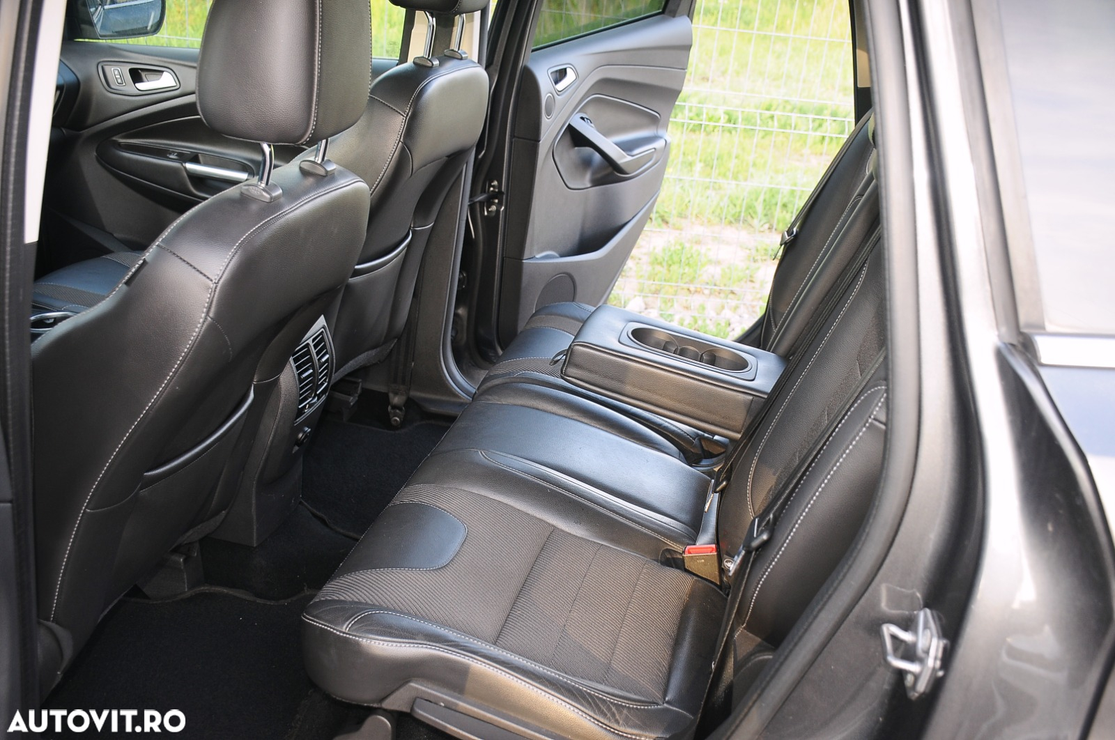 Ford Kuga 2.0 TDCi 4WD Powershift Titanium - 16