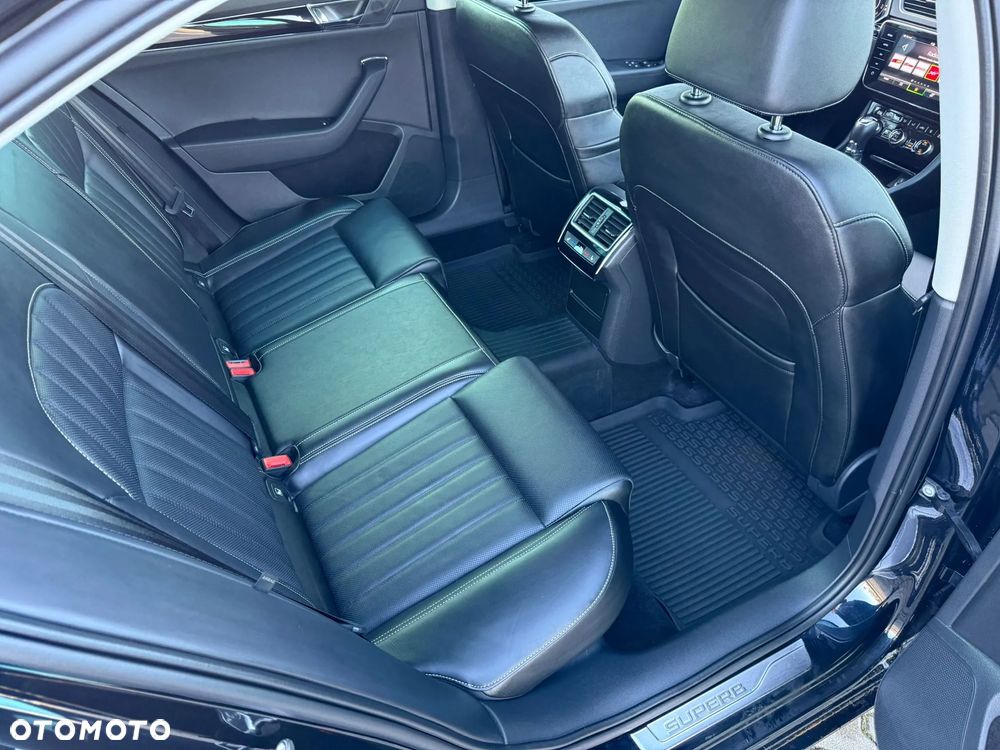 Skoda Superb 2.0 TSI 4x4 L&K DSG - 16