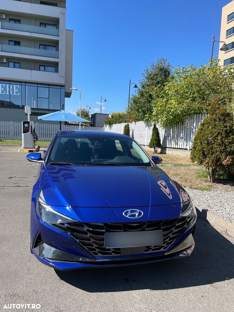 Hyundai Elantra 1.6 l 123 CP 6MT Highway - 5