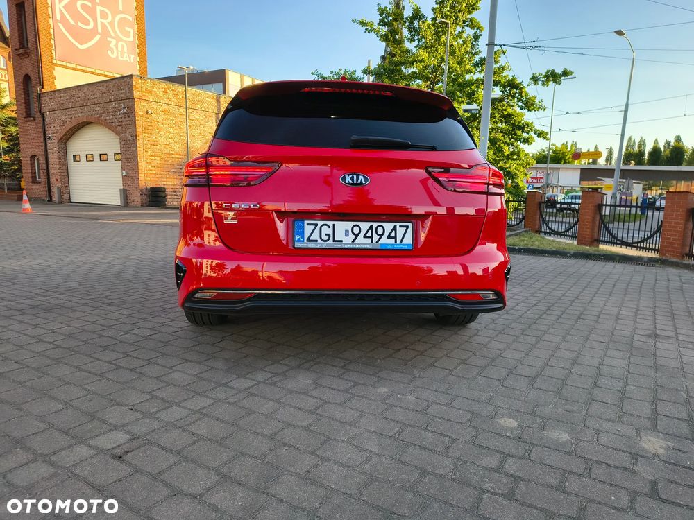 Kia Ceed 1.6 CRDi mHEV GT-Line DCT - 4