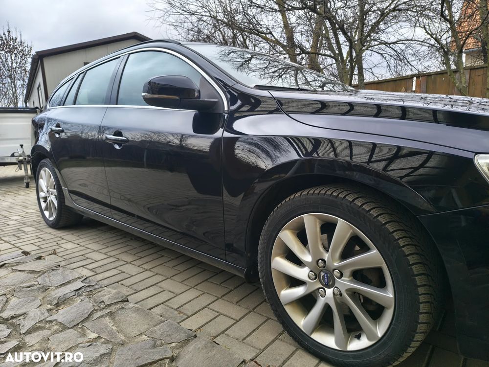 Volvo V60 D4 Geartronic Momentum - 10