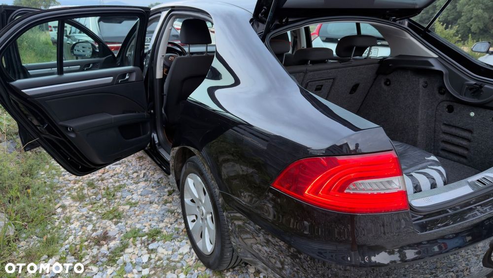 Skoda Superb 1.6 TDI Family - 24