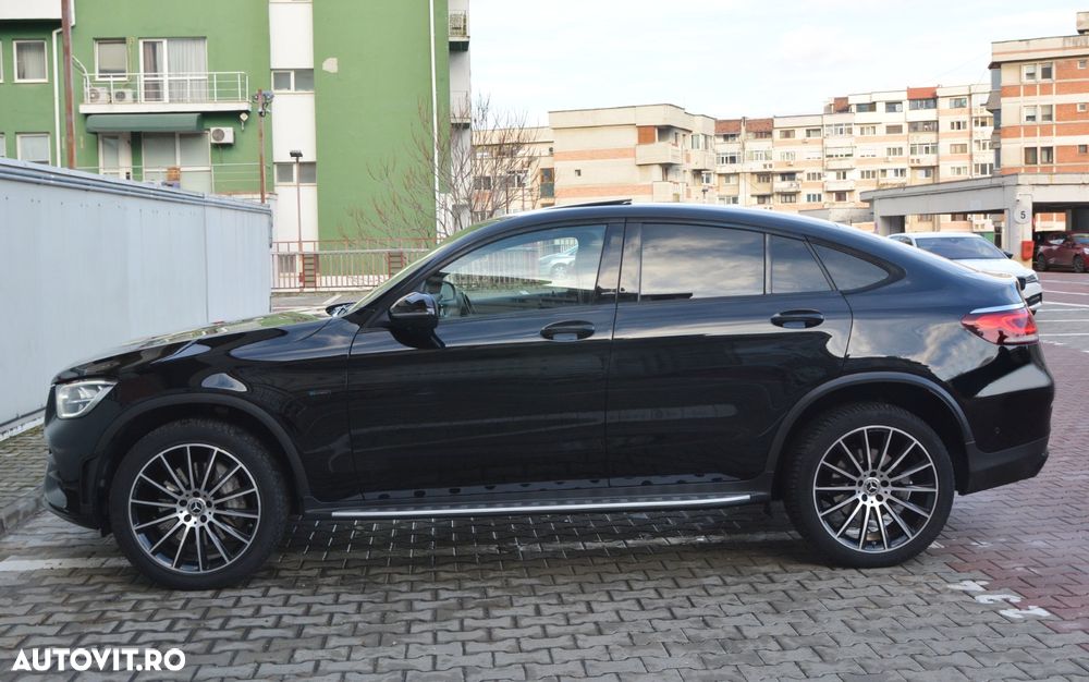 Mercedes-Benz GLC 300 e 4Matic 9G-TRONIC AMG Line Plus - 13