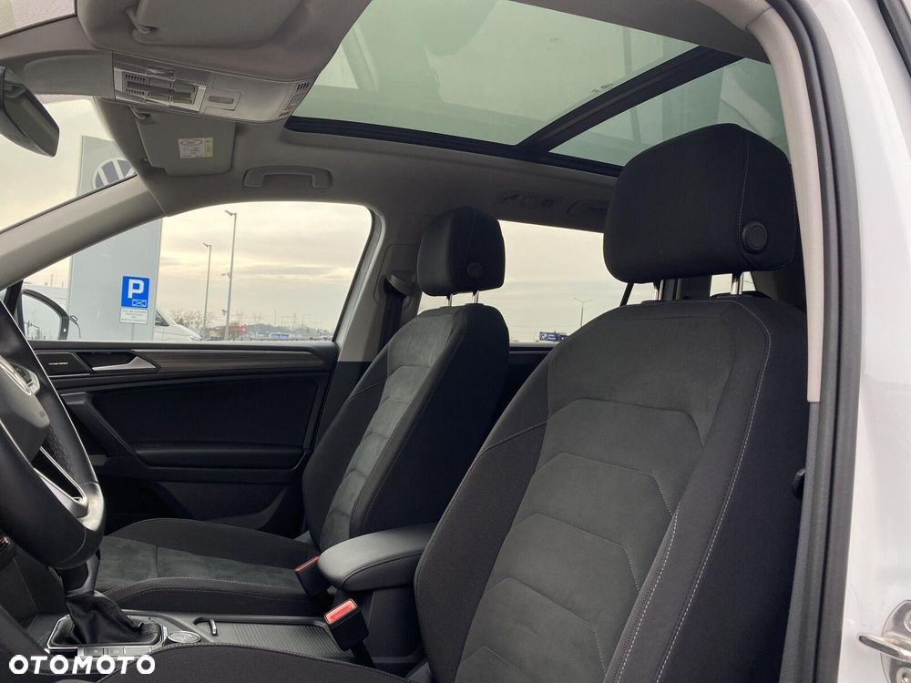 Volkswagen Tiguan 2.0 TDI SCR 4Mot Elegance DSG - 30