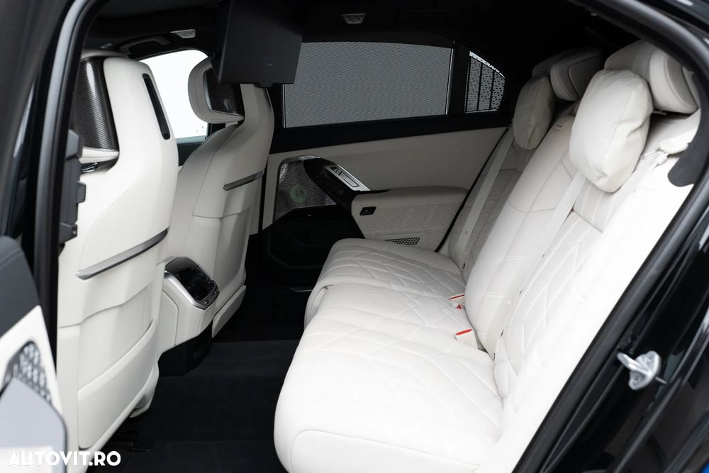 BMW Seria 7 - 18