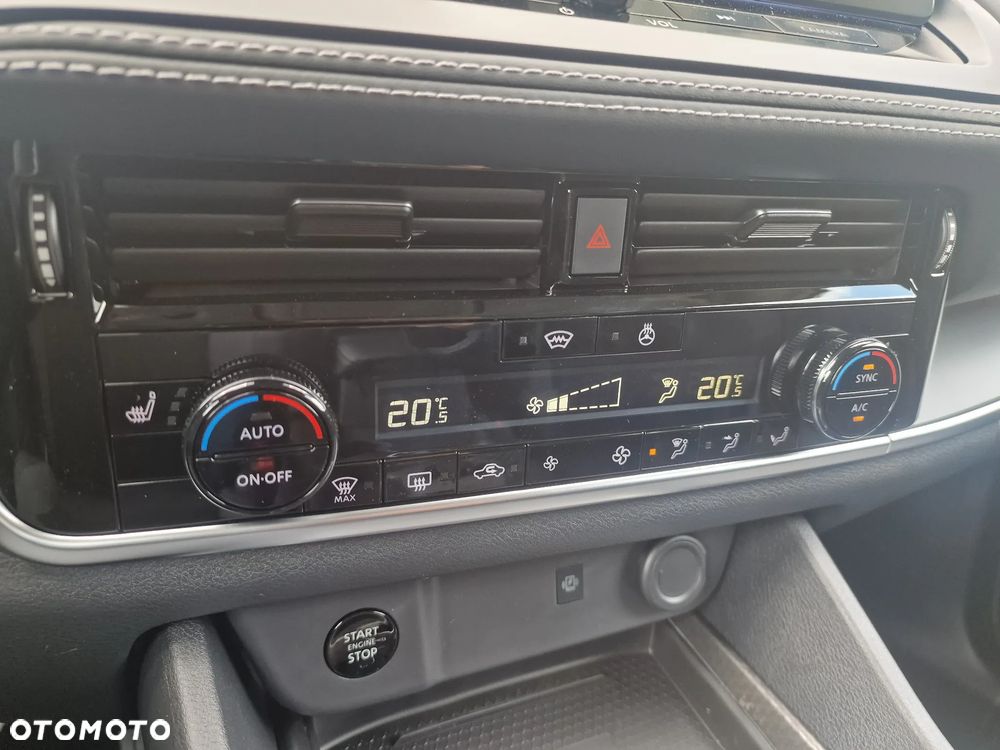 Nissan Qashqai 1.3 DIG-T mHEV N-Connecta Xtronic - 14