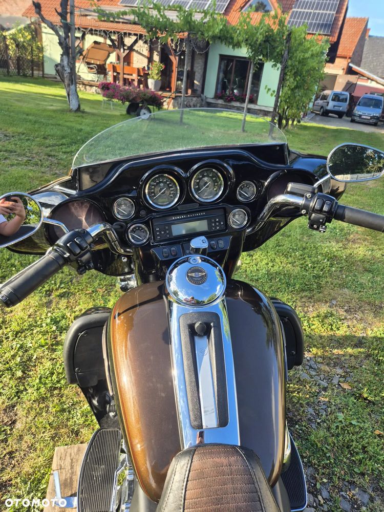 Harley-Davidson FLHT Electra Glide Standard - 16