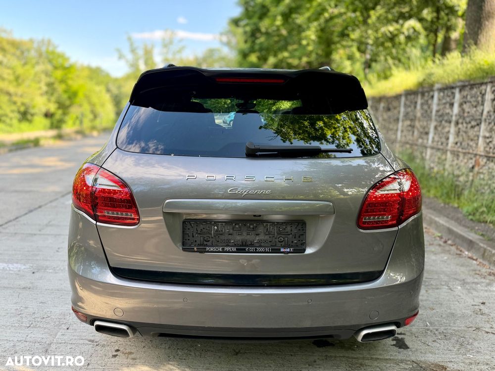 Porsche Cayenne - 26