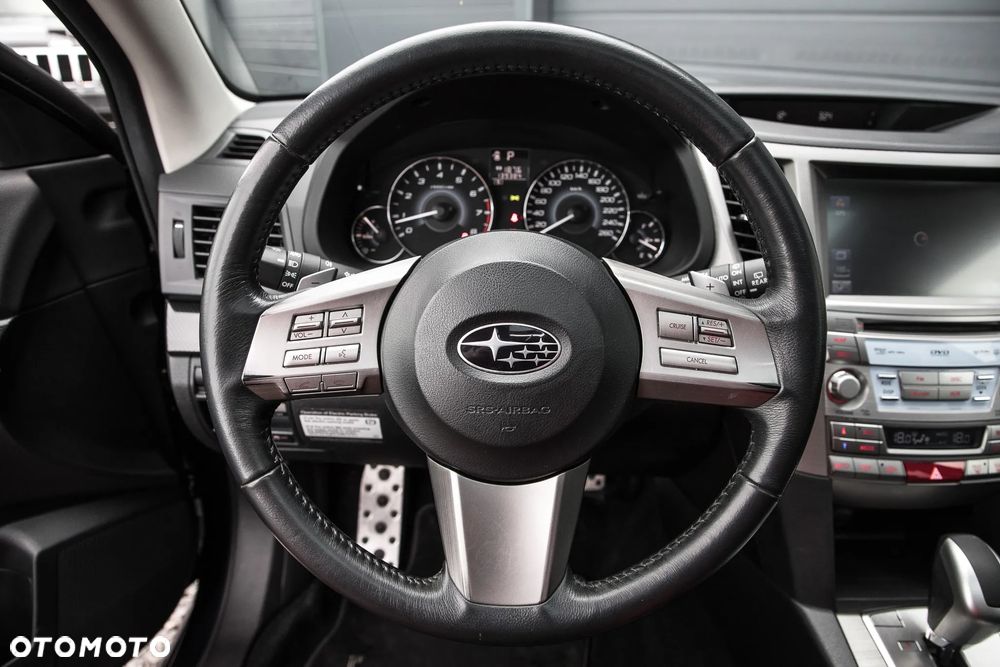 Subaru Legacy 2.5i GT - 20