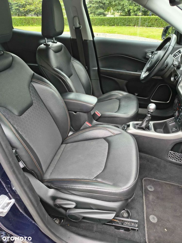 Jeep Compass 1.4 MultiAir Longitude - 14