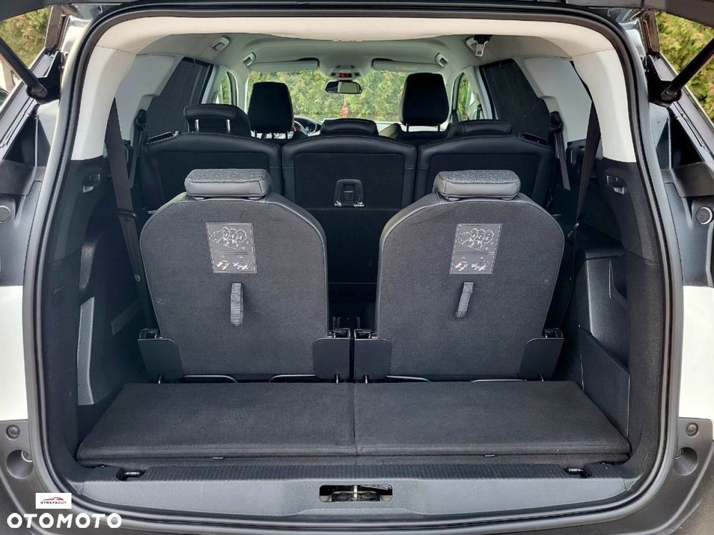 Peugeot 5008 - 22