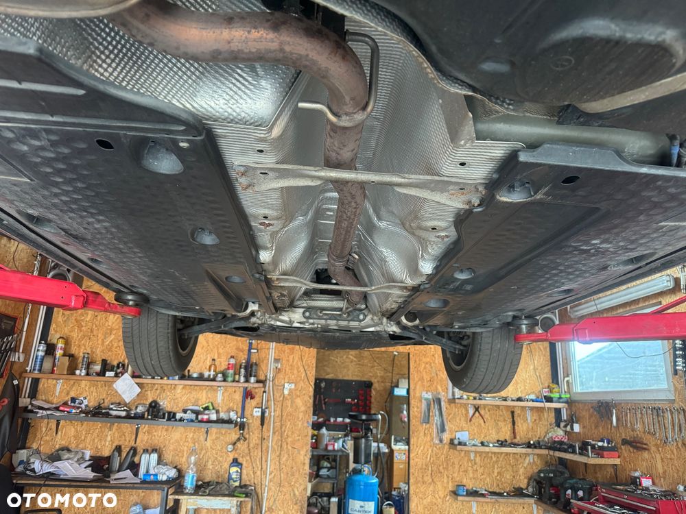 Volkswagen Passat 2.0 TDI DSG BlueMotion Technology Highline - 29