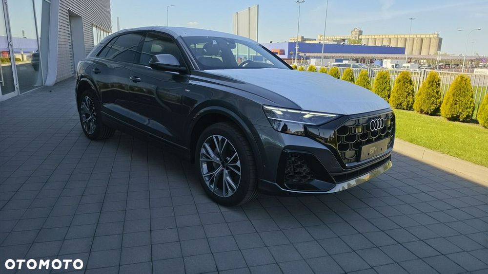 Audi Q8 - 6