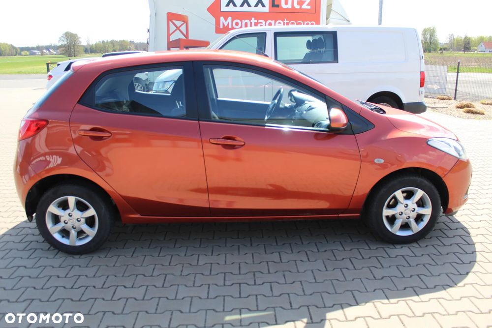 Mazda 2 - 5