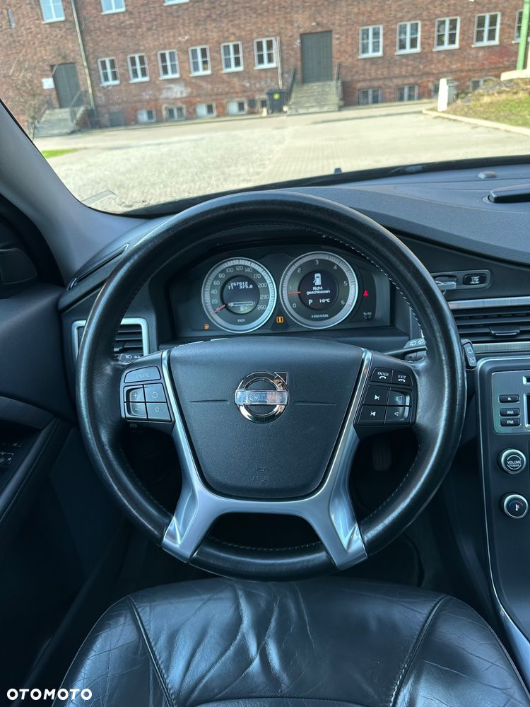 Volvo V70 - 11