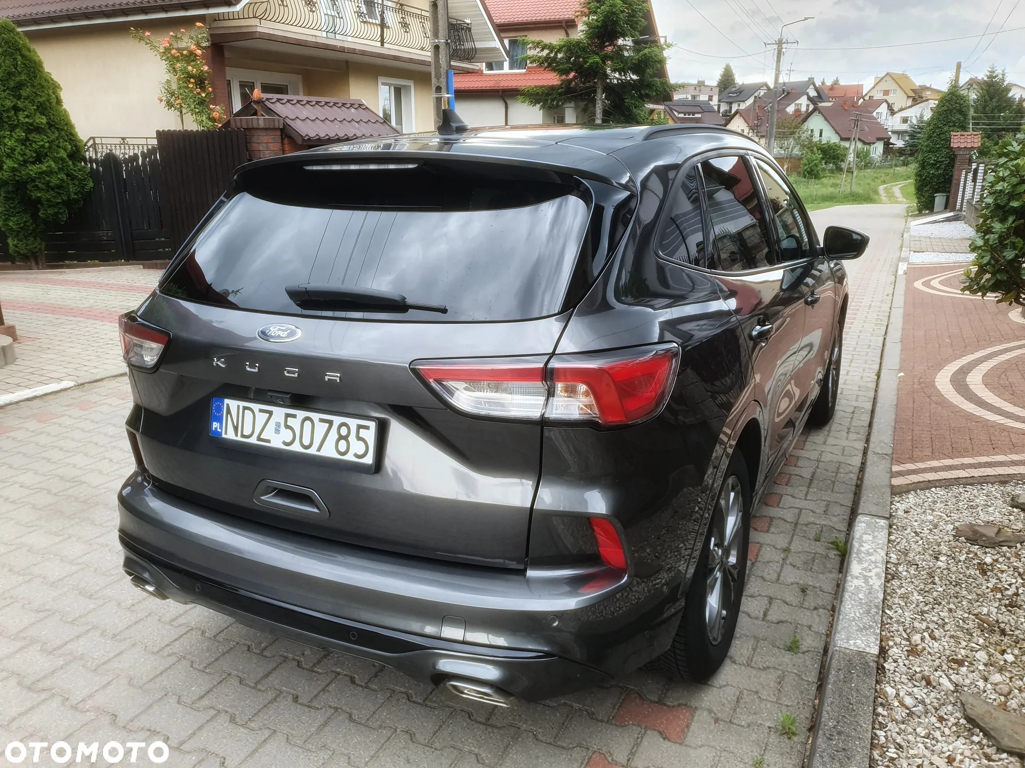 Ford Kuga - 8