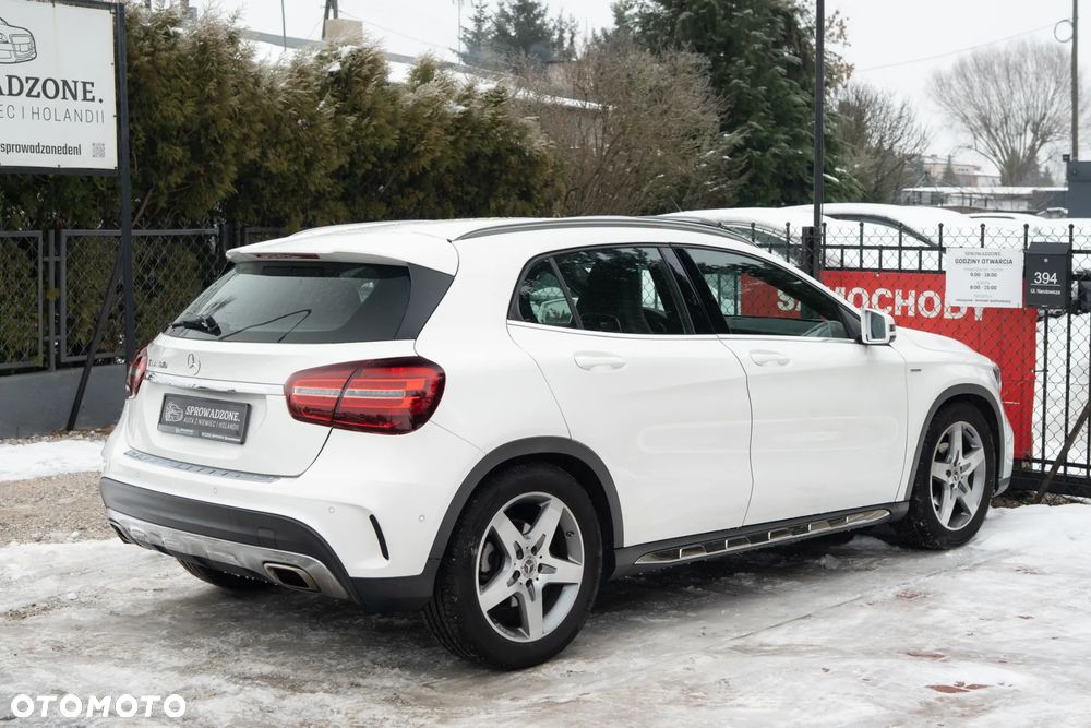 Mercedes-Benz GLA 180 7G-DCT Edition 1 - 4
