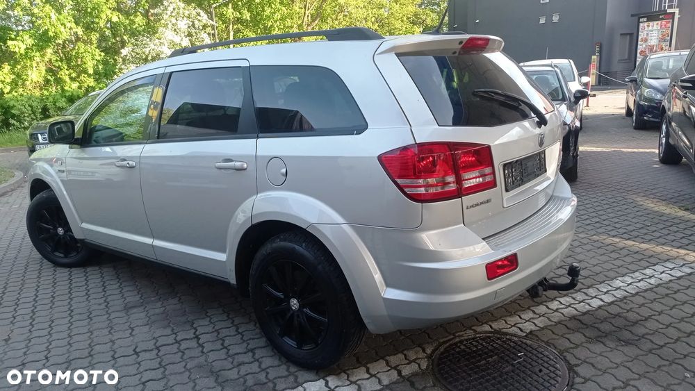 Dodge Journey 2.4 SXT - 13