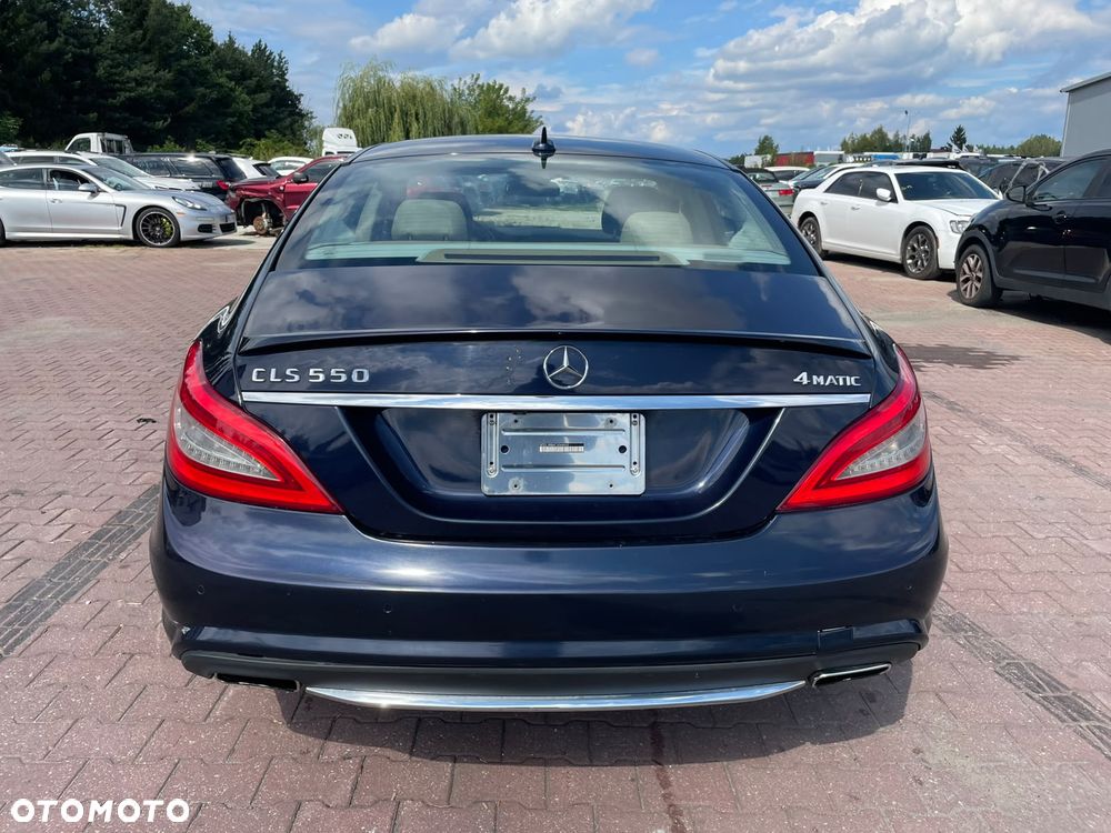 Mercedes-Benz CLS - 6