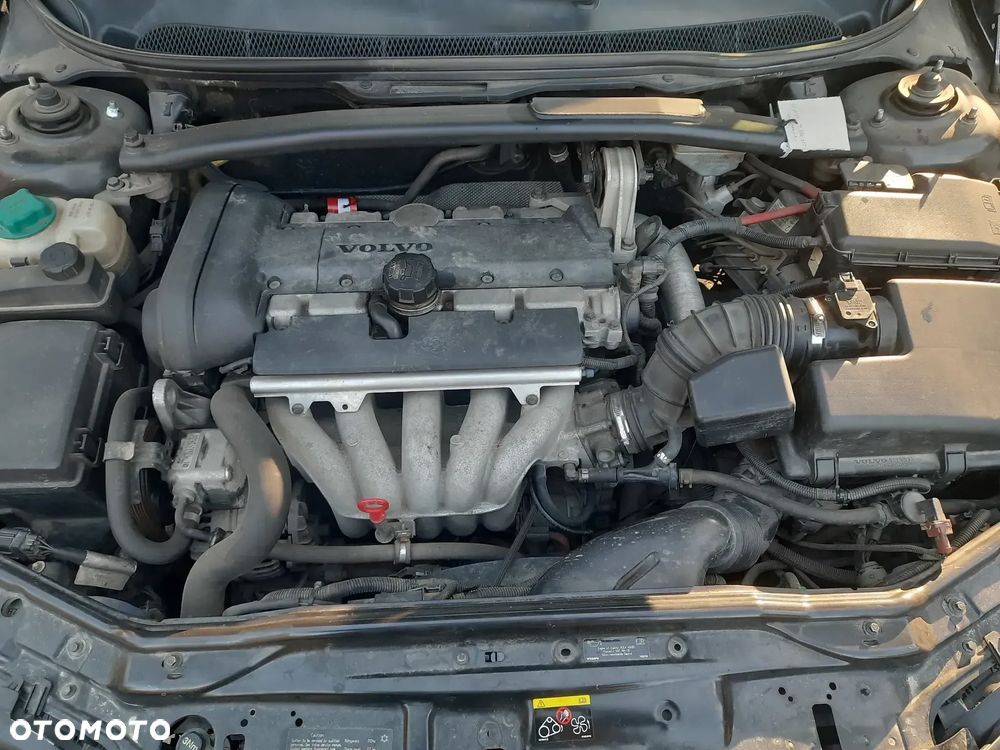 Volvo S60 2.4 Kinetic - 13