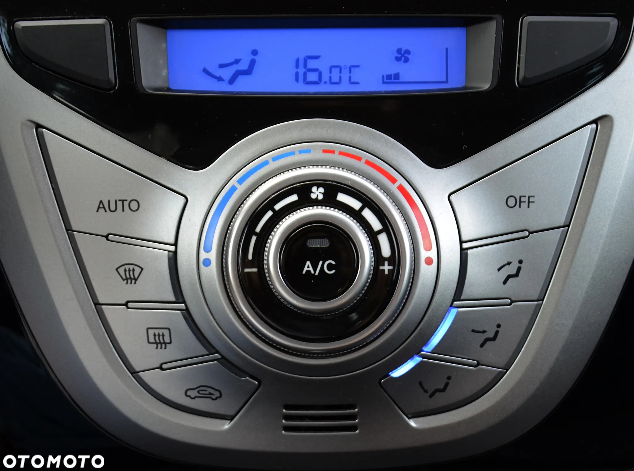 Hyundai ix20 1.6 CRDi Comfort - 24