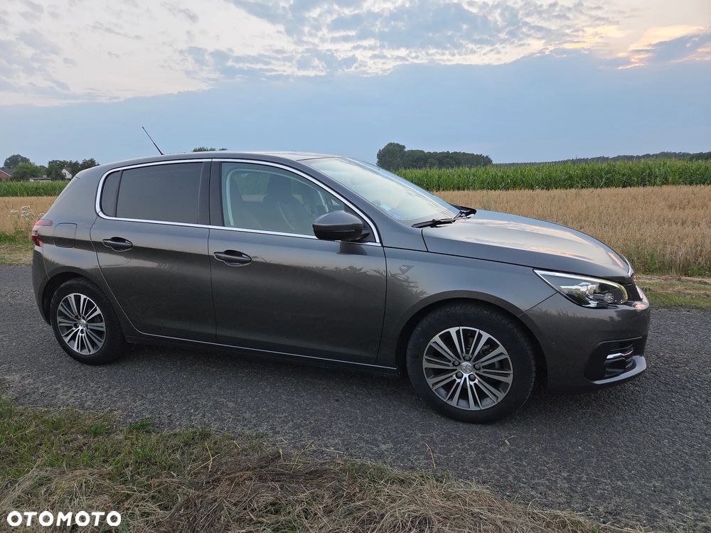 Peugeot 308 1.2 PureTech GPF Road Trip S&S EAT8 - 4