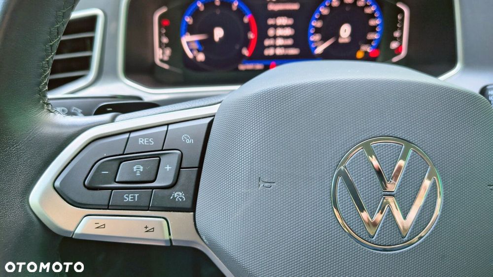 Volkswagen T-Roc - 17
