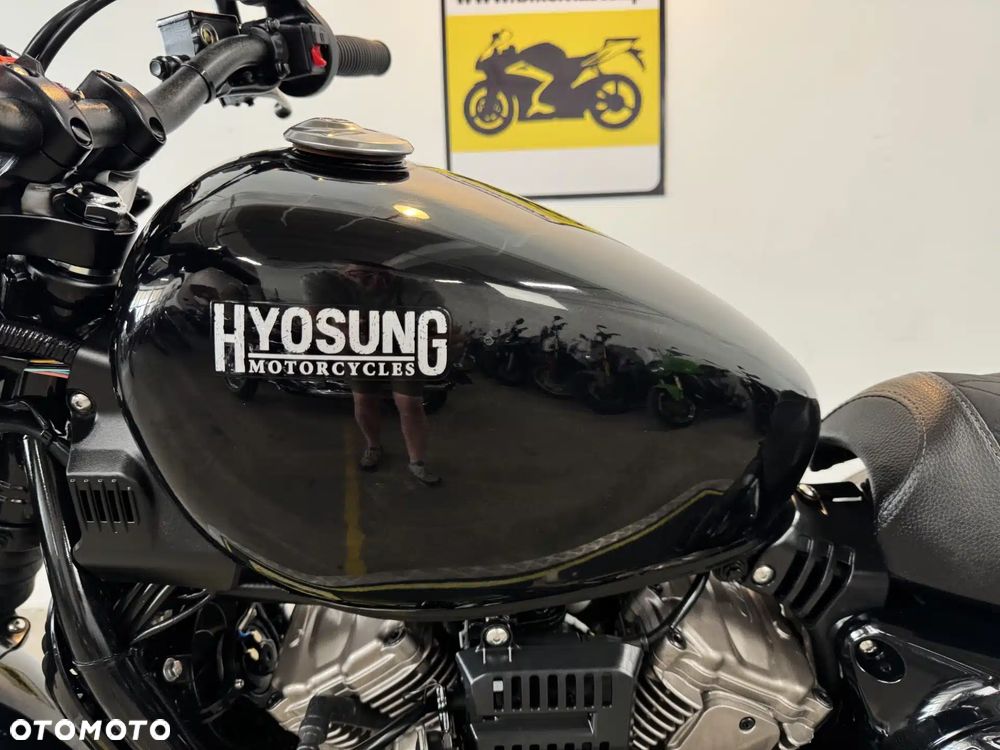 Hyosung GV - 21